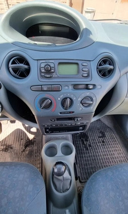 Toyota Yaris cena 4500 przebieg: 242000, rok produkcji 2002 z Nowy Dwór Mazowiecki małe 92